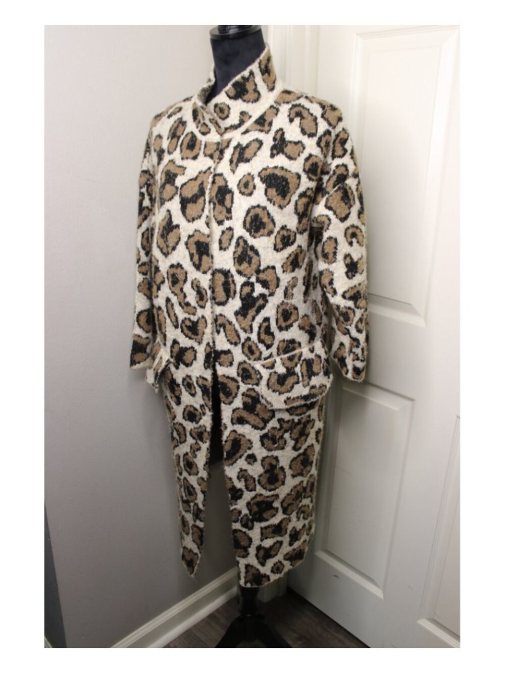 Love Token Leopard Cheetah Print Long Coatigan Cardigan Mob Wife Animal Print - Picture 2 of 9